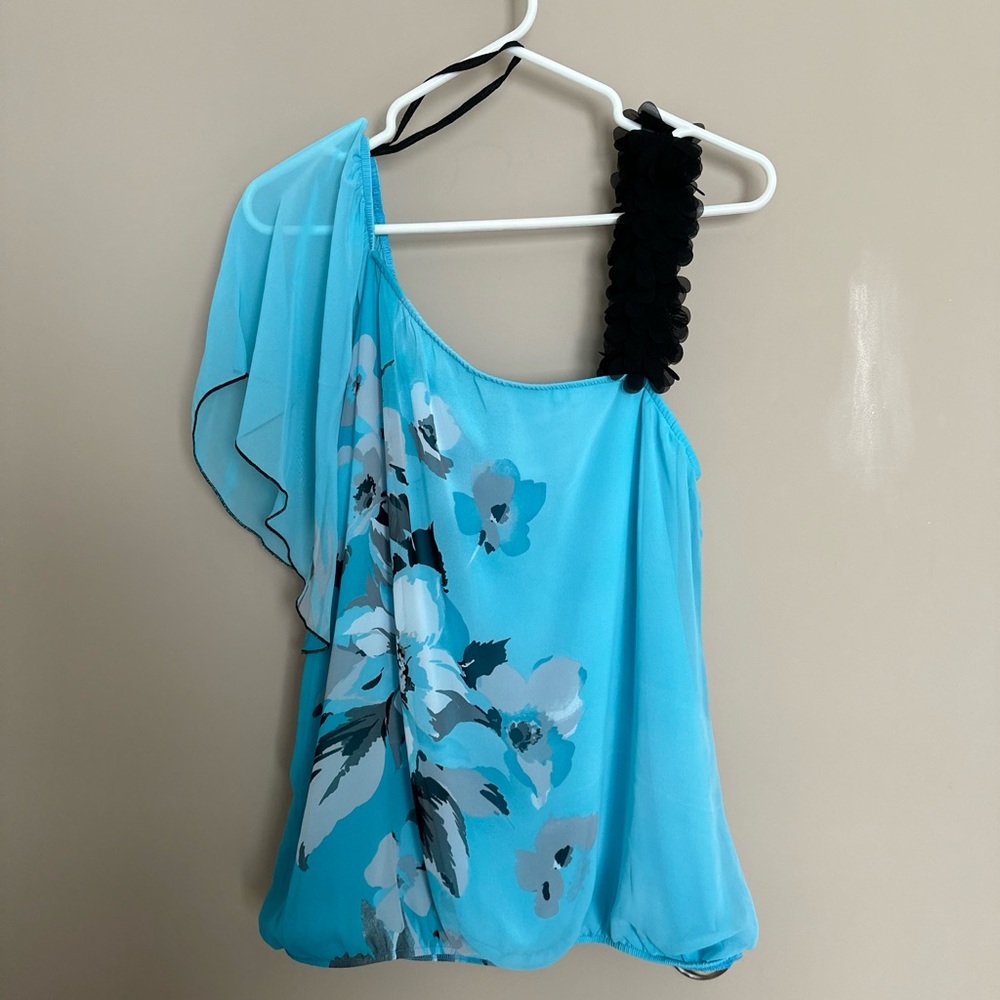 161 Ricki's Sleeveless Blouse